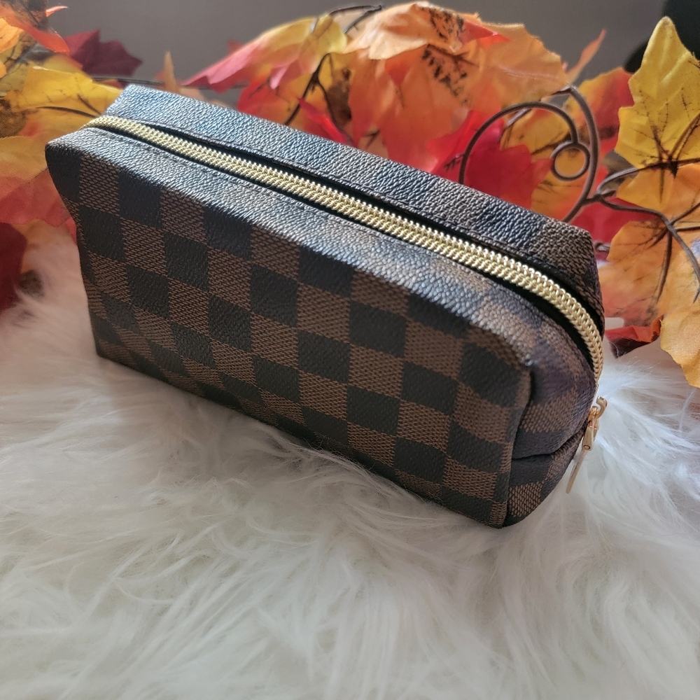 Stylish Brown Checkered Cosmetic Bag
